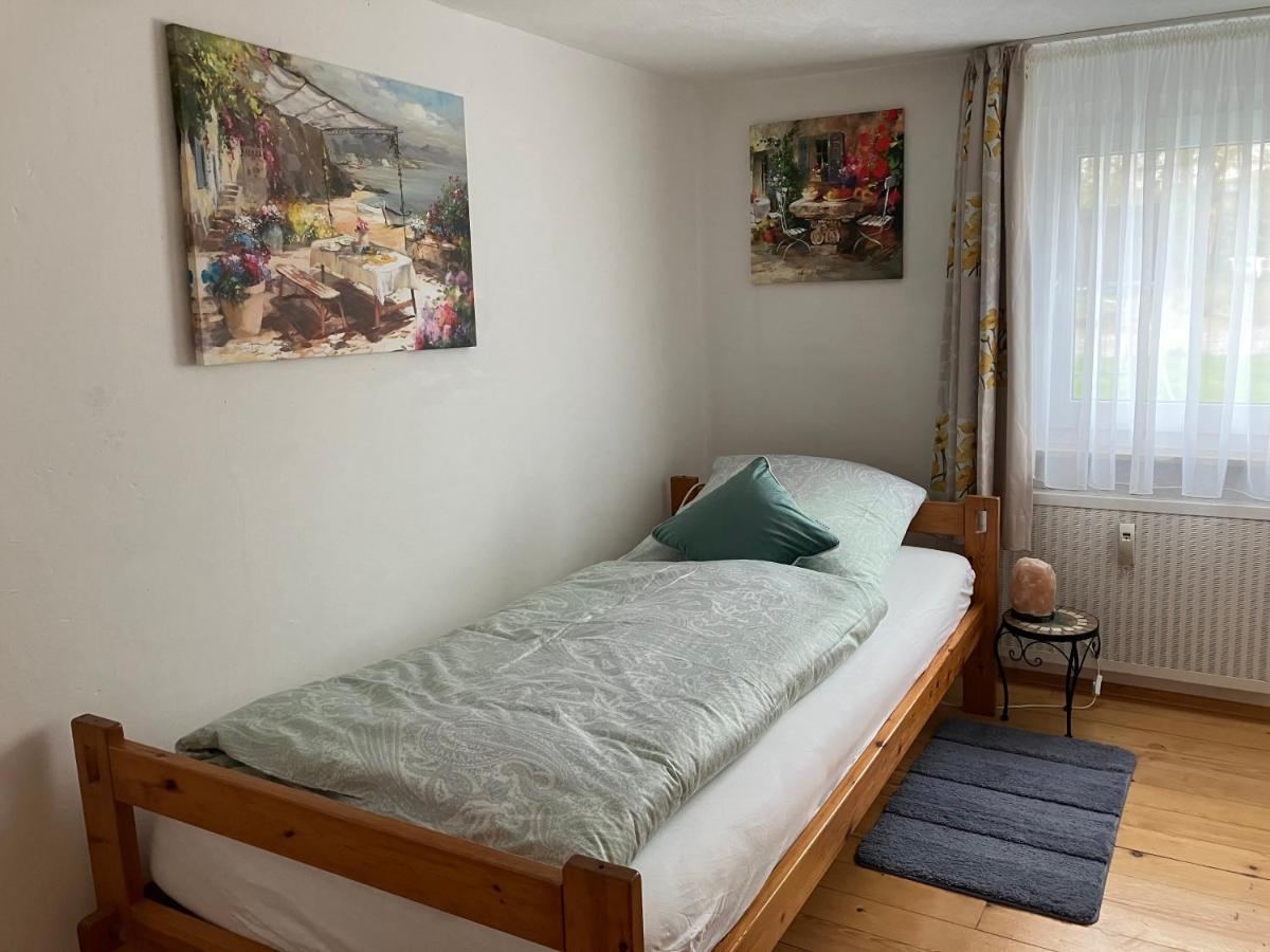 Ferienwohnung Im Gruenen Mit Balkon Хердеке Екстериор снимка